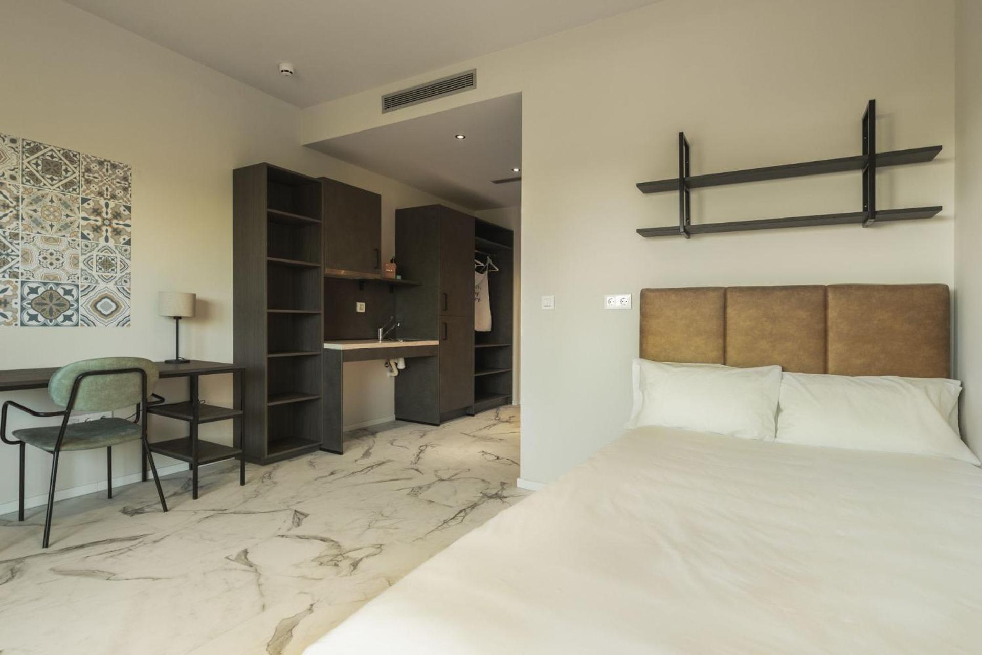Student Experience Madrid Pozuelo - Luxury Hostel ポスエロ・デ・アラルコン エクステリア 写真